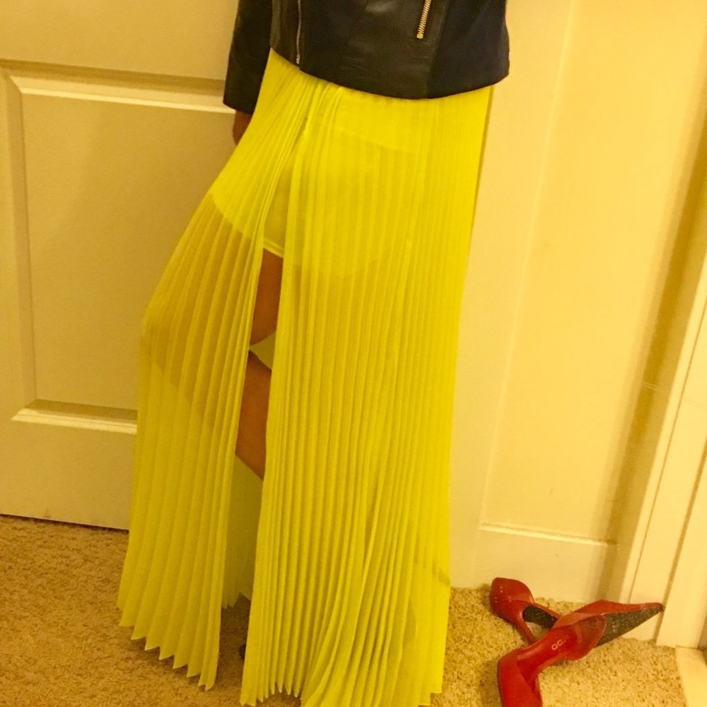 Bebe Mini/Maxi Skirt Bright Yellow NWT Sz 0